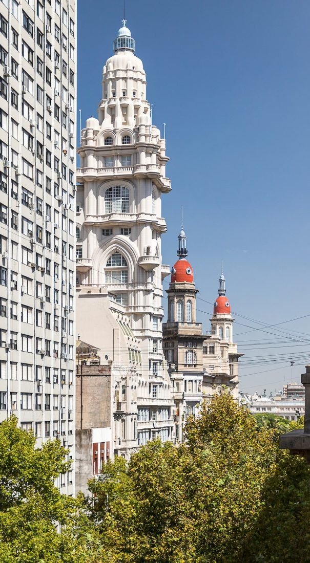 Milhouse Hostel Avenue, Buenos Aires, vista Avenida de Mayo