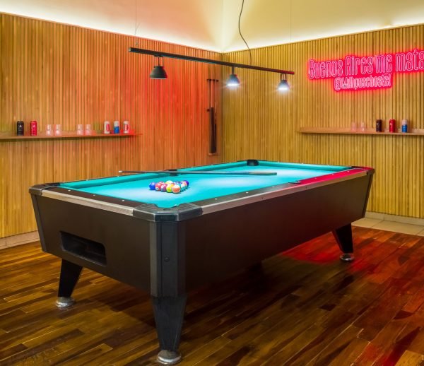MILHOUSE HOSTEL, BARRIO DE SAN NICOLAS, CIUDAD AUTONOMA DE BUENOS AIRES, ARGENTINA (PHOTO BY © MARCO GUOLI - ALL RIGHTS RESERVED. CONTACT THE AUTHOR FOR IMAGE REPRODUCTION)