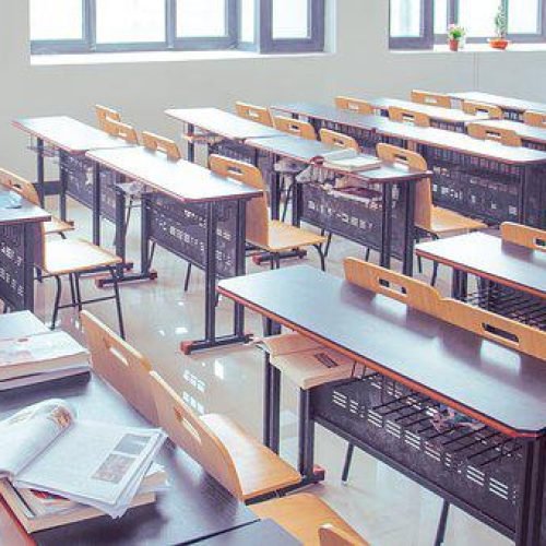 classroom-2787754__340